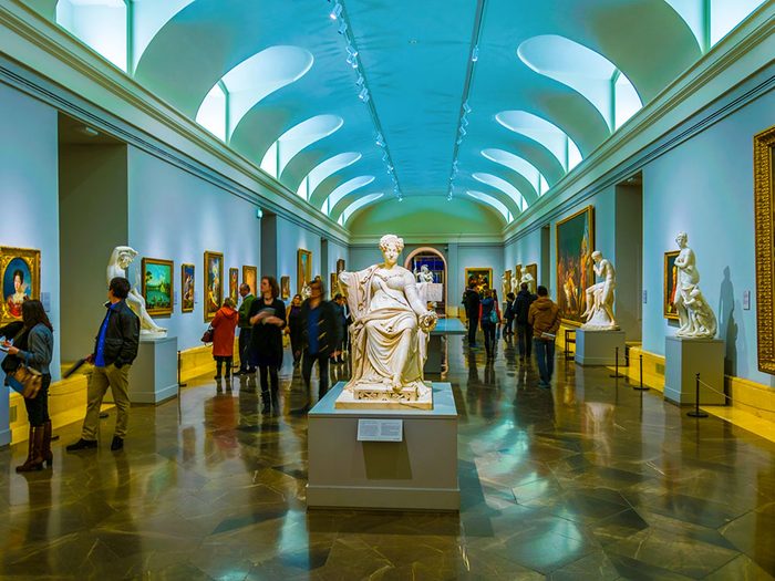 Au musée du Prado, une salle avec des oeuvres jugées indécentes par le Roi, était réservée aux personnes avec autorisation.