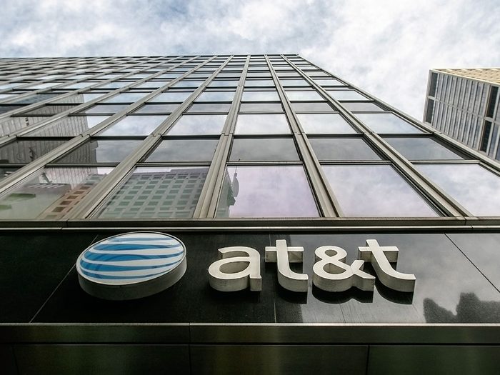 Trois succursales de Bell de l’ex American Telephone and Telegraph company (AT&T auront 100 ans en 2020.