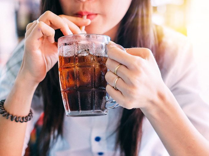 Les conséquences et impacts négatifs des boissons gazeuses sur notre santé.