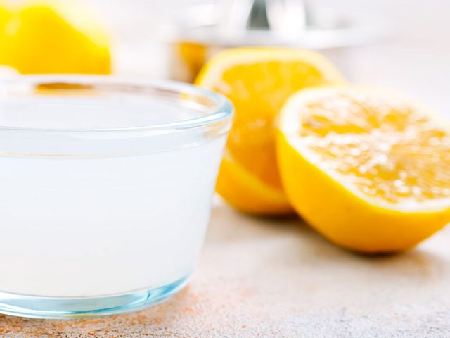 Nettoyer la maison: du jus de citron contre les traces de rouille.
