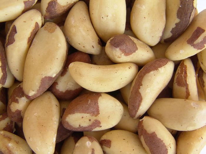 Les spécialistes de la thyroïde aiment les noix du Brésil.