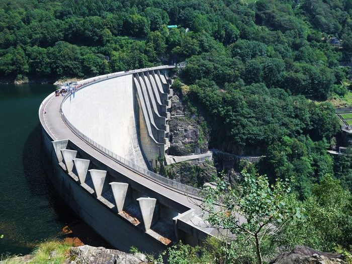 Le barrage de Contra fait partie des destinations touristiques les plus dangereuses du monde.