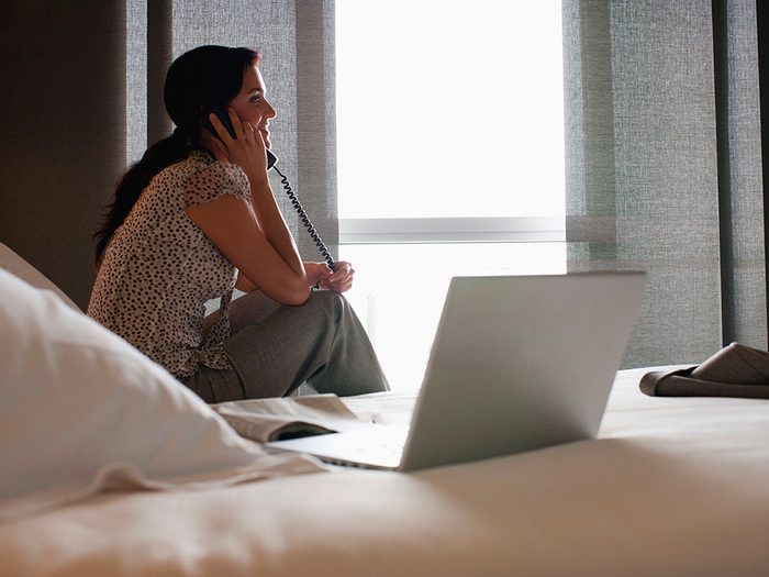 Secrets d'hôtels: n'utilisez pas le service d'appels longue distance.