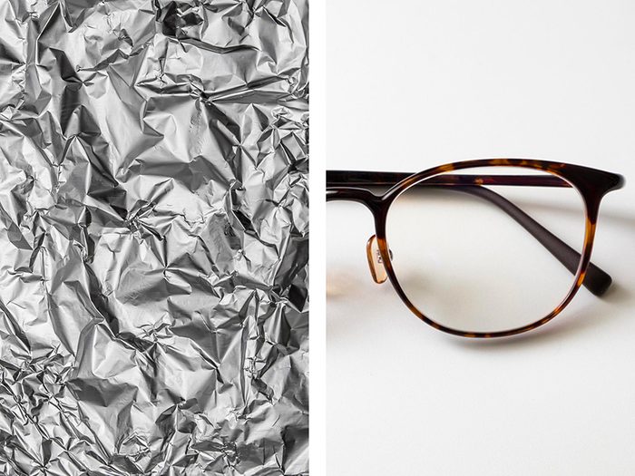Protéger les branches de lunettes avec de l'aluminium ménager.