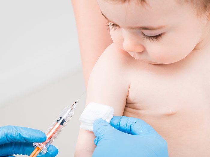 Pourquoi certains parents hésitent-ils au sujet de la vaccination? 