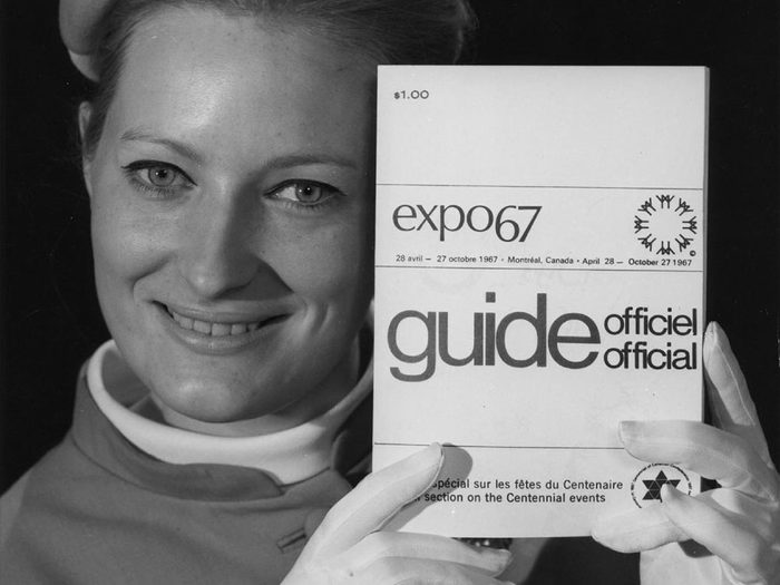 Québec d’autrefois: une hôtesse de l’Expo 67, 1967.
