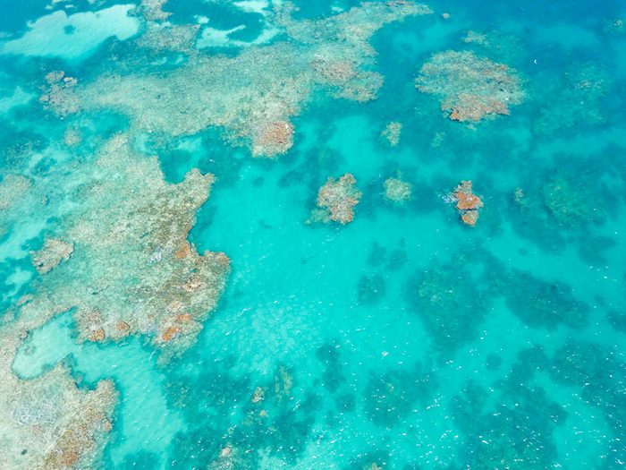 Photo aérienne de drone de la mer des Caraïbes.