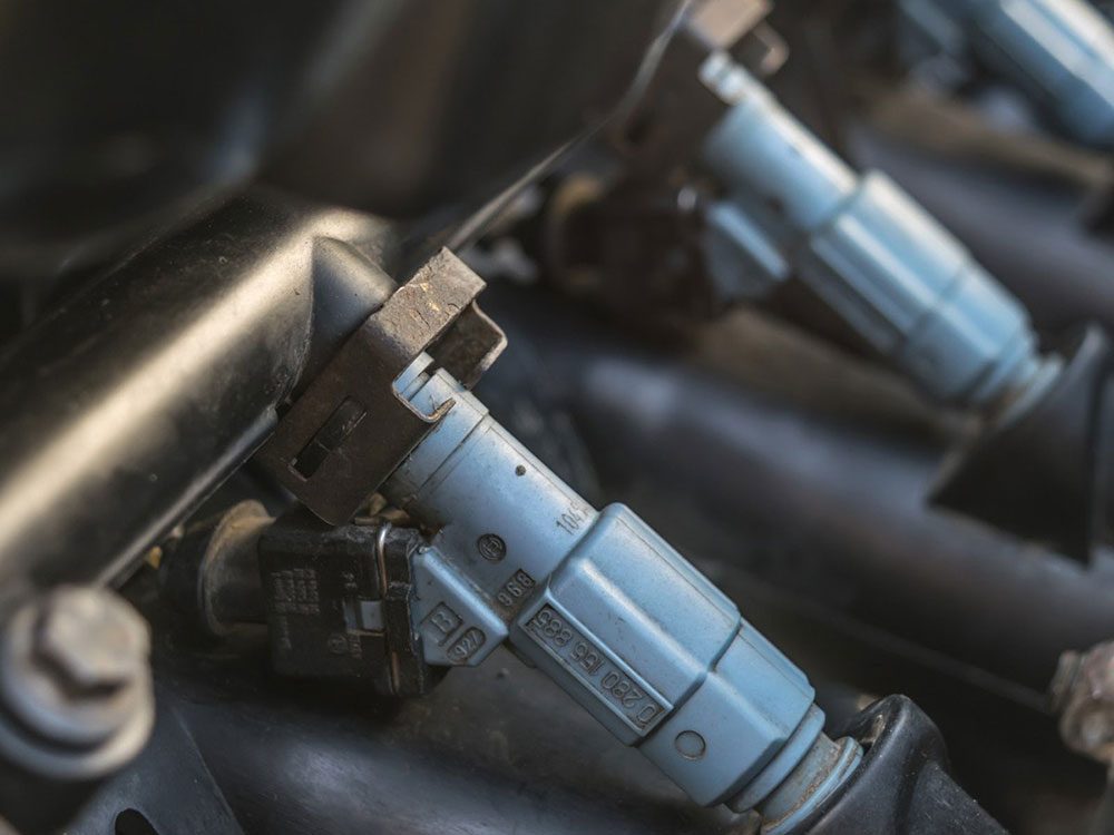 Le nettoyage des injecteurs de carburant est l'une des réparations de voiture qui vous font dépenser inutilement.