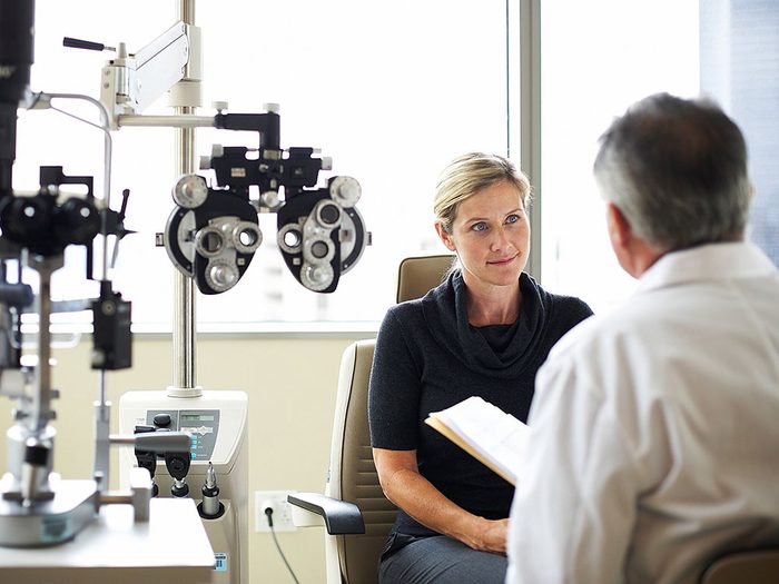 L’importance d’un examen de la vue périodique chez un ophtalmologiste.