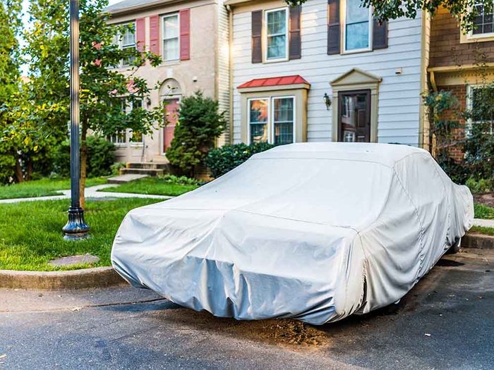 Entretien de l’auto: 13 choses qui ne devraient jamais toucher votre voiture.
