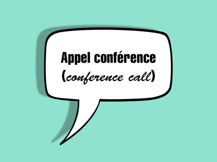 «Appel conférence (conference call)» fait partie des anglicismes courants.