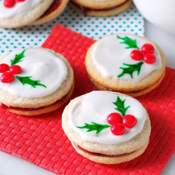 Recettes de biscuits de Noël aux baies de houx.