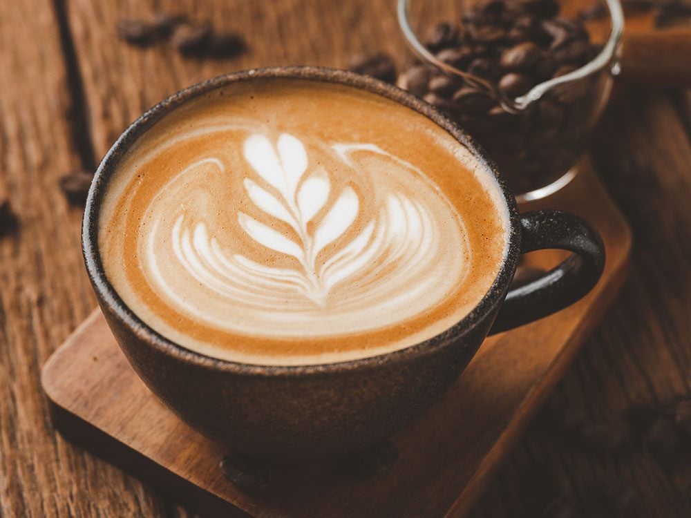 Café au lait réconfortant  Sélection du Reader's Digest