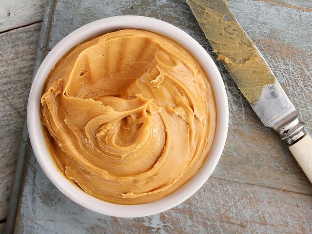 Le beurre darachides fait partie des aliments brleurs de graisse.