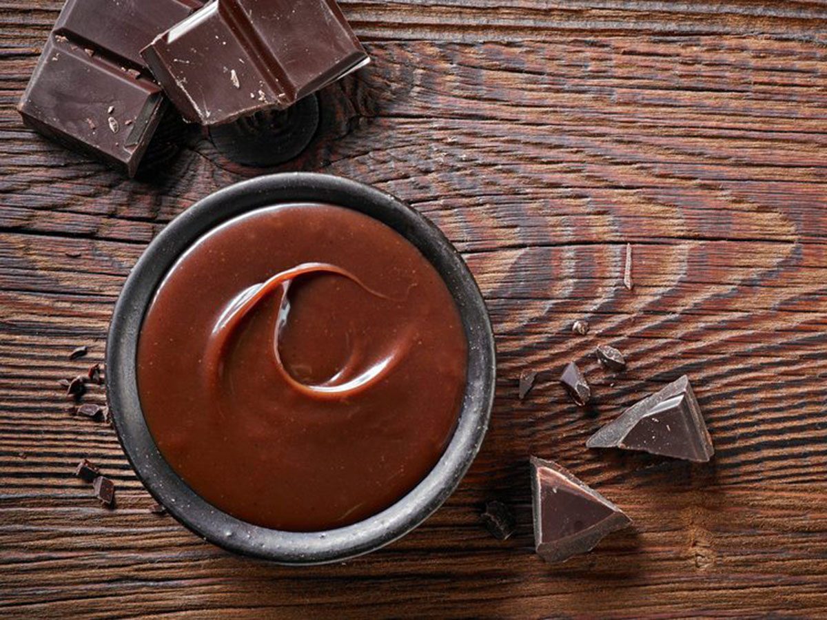 Le chocolat noir fait partie des aliments brûleurs de graisse.