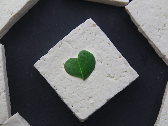 Bienfaits du tofu: le tofu est bon pour le cœur.