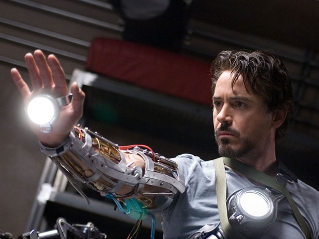 Regardez Iron Man en 3e pour tre dans la bonne chronologie de film Marvel.