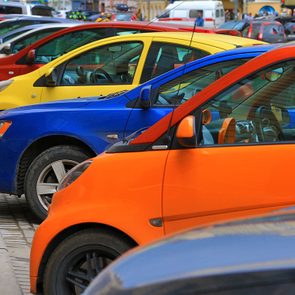 Comment la couleur de sa voiture peut affecter les risques d’accident?