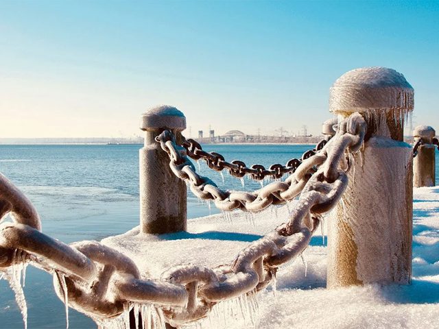 La beaut de l'hiver canadien  travers cette image du port de Hamilton.
