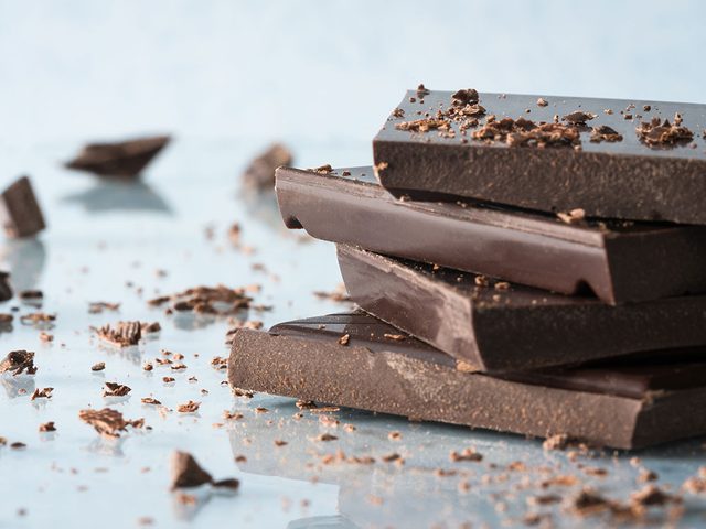 Le chocolat noir fait partie des meilleurs aliments pour le cerveau.