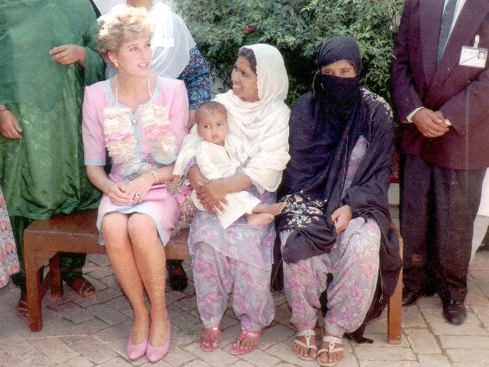 Photos de la princesse Diana visite au Pakistan.