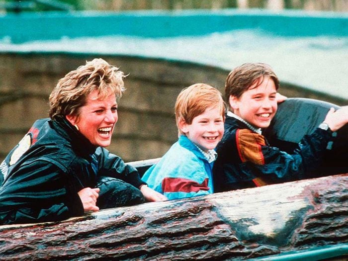 Photos de la princesse Diana avec ses garçons.