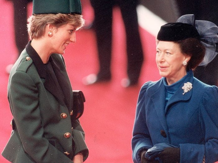 Photos de la princesse Diana avec la princesse Margaret.