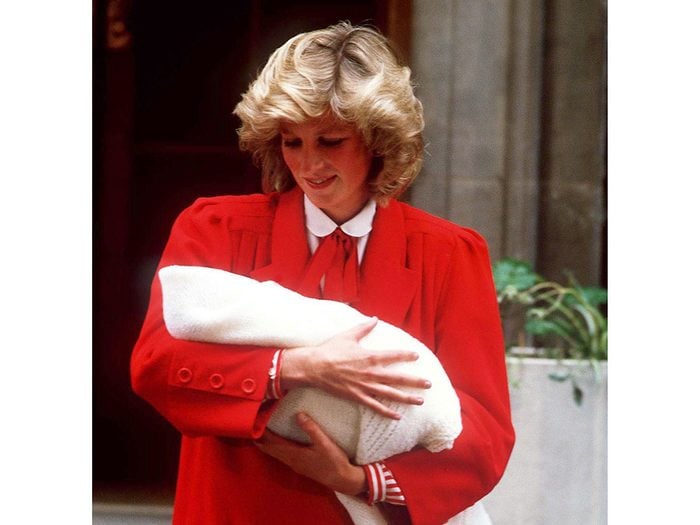 Photos de la princesse Diana entant que jeune mère.