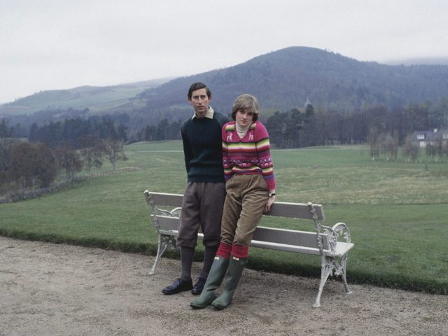 Photos de la princesse Diana et du prince Charles au Craigowan Lodge sur les terrains du chteau de Balmoral.