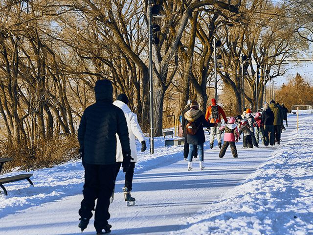 Patinoires: Profitez de la semaine de relche pour patiner sur le sentier de glace du parc Jean-Drapeau.