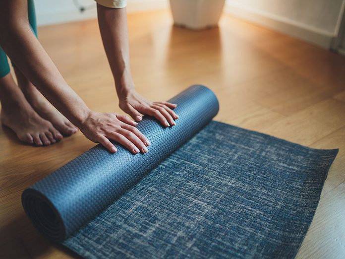 Comment laver son tapis de yoga en coton?