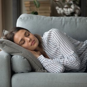 Faire une sieste: 10 choses qui arrivent  votre corps.
