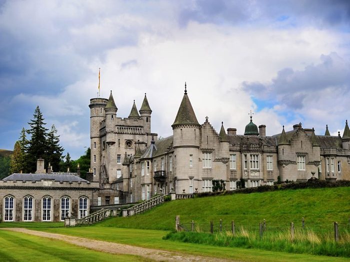 Vous pouvez acheter le château de Balmoral avec 1 milliard de dollars.
