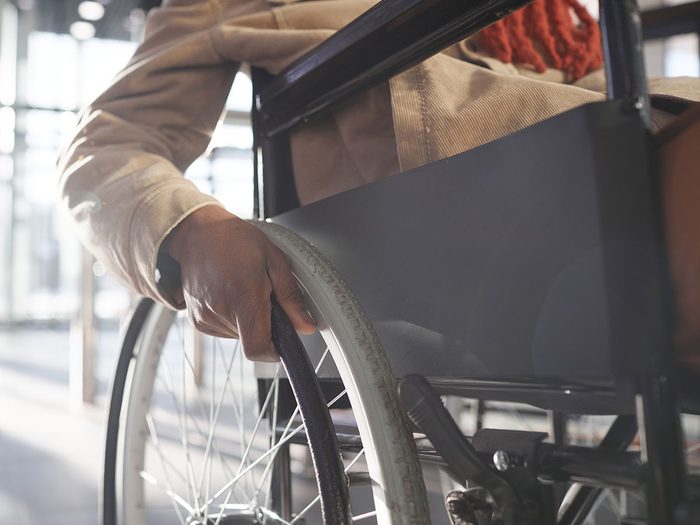 Accessibilité pour les handicapés et le principe d’une «conception universelle».