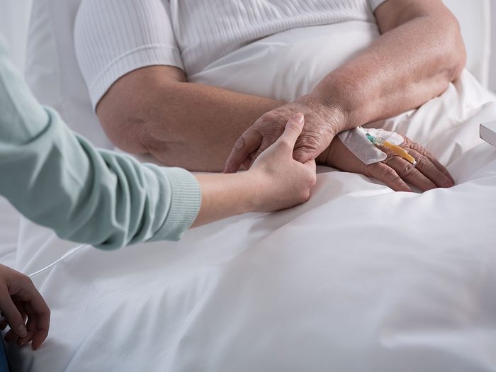 L'aide médicale à mourir relève-t-elle d'un manque d'accès aux soins palliatifs?