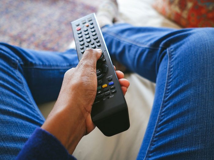 Les frais cachés des fournisseurs de télé par câble.