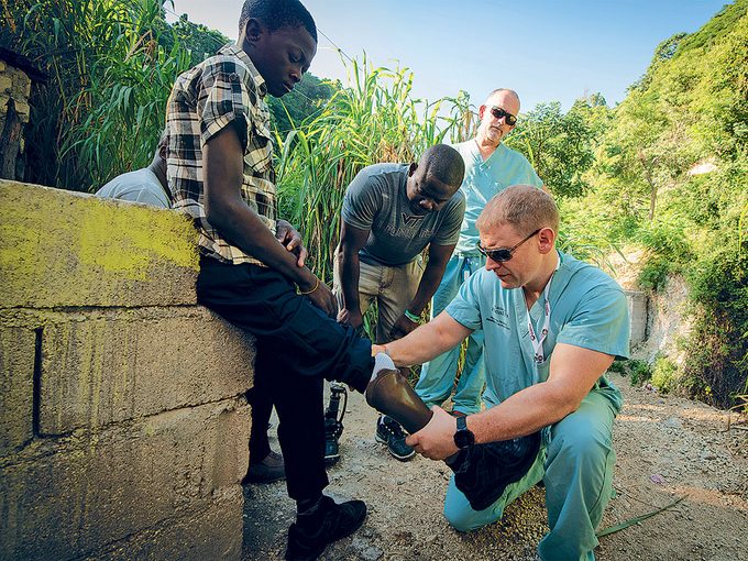 Le docteur Furey et sa femme ont passé une semaine à Haïti après le séisme.