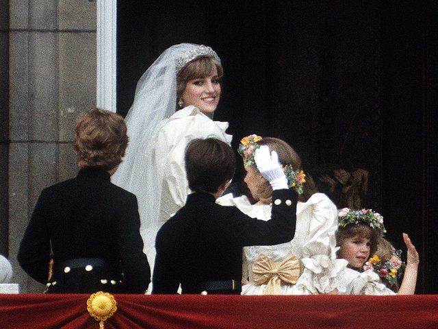 Lintrigue autour du mariage de la princesse Diana et du prince Charles.