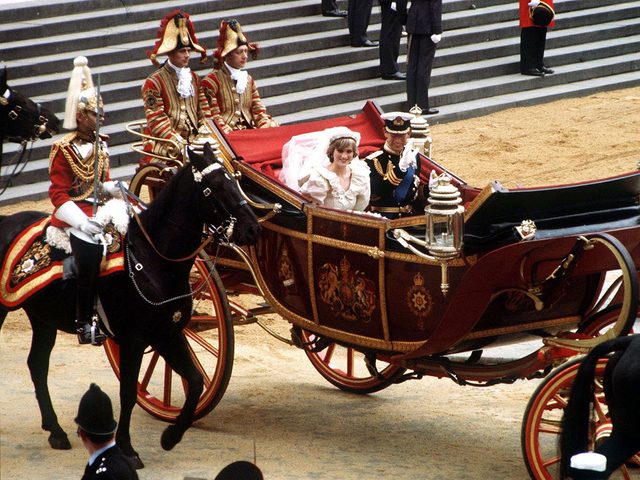 Le cot du mariage de la princesse Diana et du prince Charles.