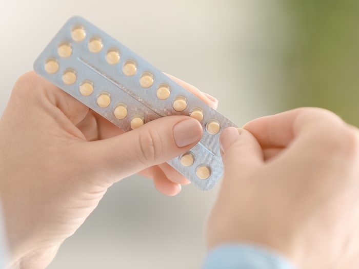 Il se peut que votre médecin vous suggère de prendre une pilule contraceptive pour soulager certains symptômes prémenstruels.