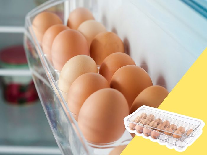 Soyez attentif aux œufs dans la porte lors du nettoyage du frigo.