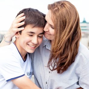 Génétique: une mère et son fils découvrent qu'ils sont atteints de la même maladie.