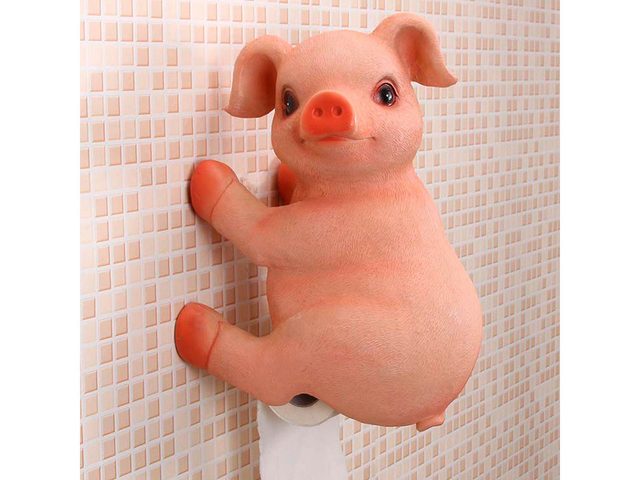Le porte-papier de toilette en forme de cochon est vraiment original et trange!