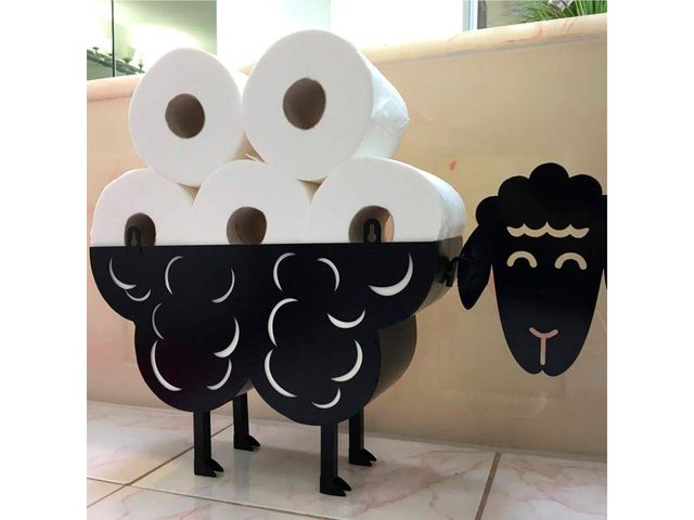 Le porte-papier de toilette en forme de mouton noir est vraiment original et trange!