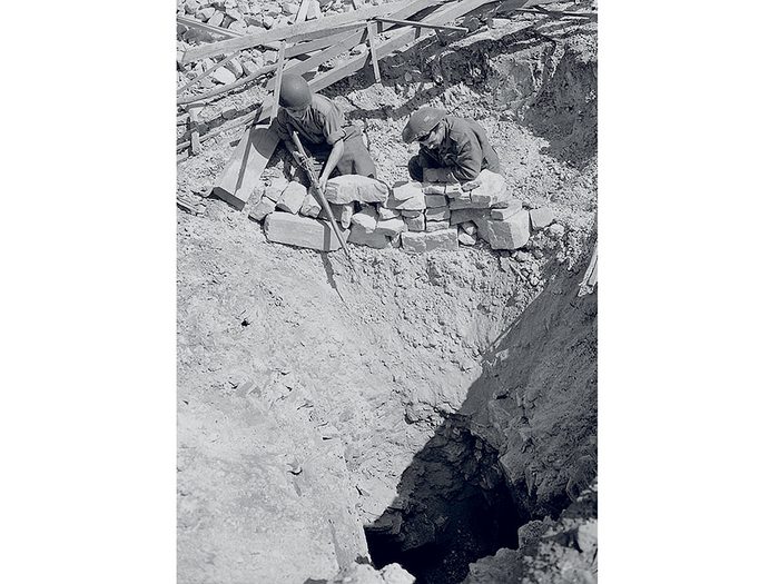 Les Allemands été cachés dans le puits de mine pendant Seconde Guerre mondiale.
