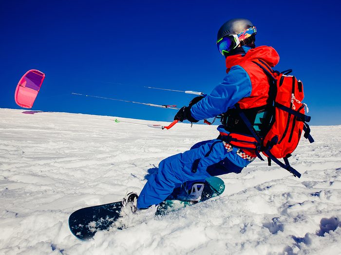 Pensez au snowkite ou kiteski comme sport d'hiver!