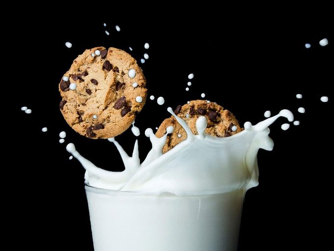Pourquoi le biscuit et le lait vont-ils si bien ensemble?
