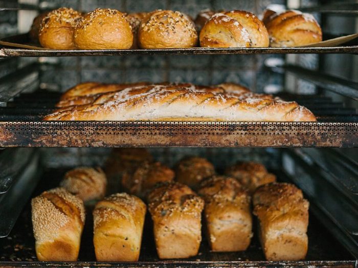 Rêver de miches de pain peut indiquer une carence en glucides.