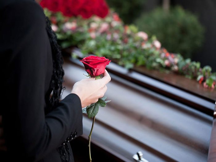 Tenir compte de ce qu’on dira de vous à vos funérailles pour être une bonne personne.