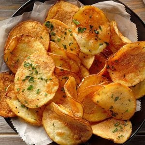 Croustilles de pommes de terre à la friteuse à air chaud